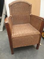 Rieten Rotan Stoel met Houten Frame, Ophalen, Riet of Rotan, Gebruikt, Bruin