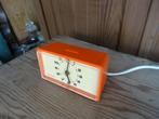 Oude electrische oranje retro wekker, Ophalen, Huis en Inrichting
