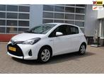 Toyota Yaris 1.5 Hybrid Business Plus, Gebruikt, 4 cilinders, Wit, Bedrijf