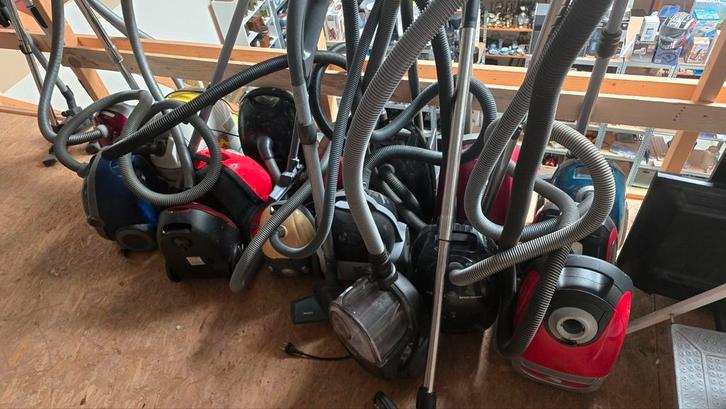 Stofzuigers – vanaf €10 per stuk, Witgoed en Apparatuur, Stofzuigers, Zo goed als nieuw, Stofzuiger, Minder dan 1200 watt, Ophalen