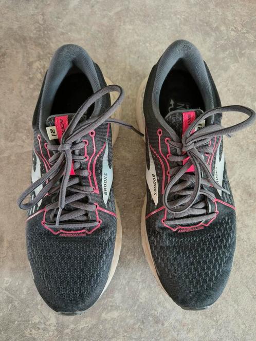 Brooks Adrenaline GTS 21 - Maat 40, Kleding | Dames, Schoenen, Gedragen, Sportschoenen, Zwart, Ophalen of Verzenden