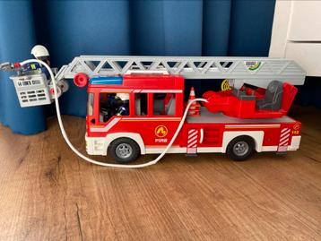 Playmobilbrandweerwagen compleet  beschikbaar voor biedingen