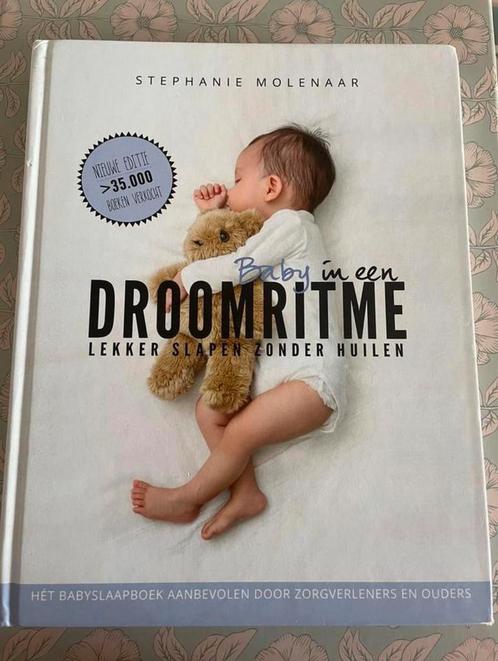 Baby in een droomritme boek van Stephanie Molenaar, Boeken, Zwangerschap en Opvoeding, Zo goed als nieuw, Opvoeding tot 6 jaar