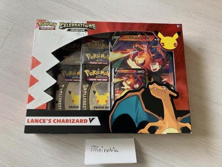 Lance Charizard Celebrations Pokemon, Hobby en Vrije tijd, Verzamelkaartspellen | Pokémon, Nieuw, Boosterbox, Ophalen of Verzenden