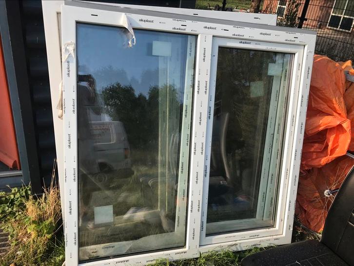 3 nieuwe Aluplast ramen, Doe-het-zelf en Verbouw, Kozijnen en Schuifpuien, Nieuw, Raamkozijn, Hout, 75 tot 150 cm, Ophalen