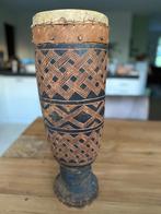 Traditionele  Afrikaanse trommel  52cm hoog 17 cm doorsnede, Ophalen of Verzenden, Gebruikt, Trommel