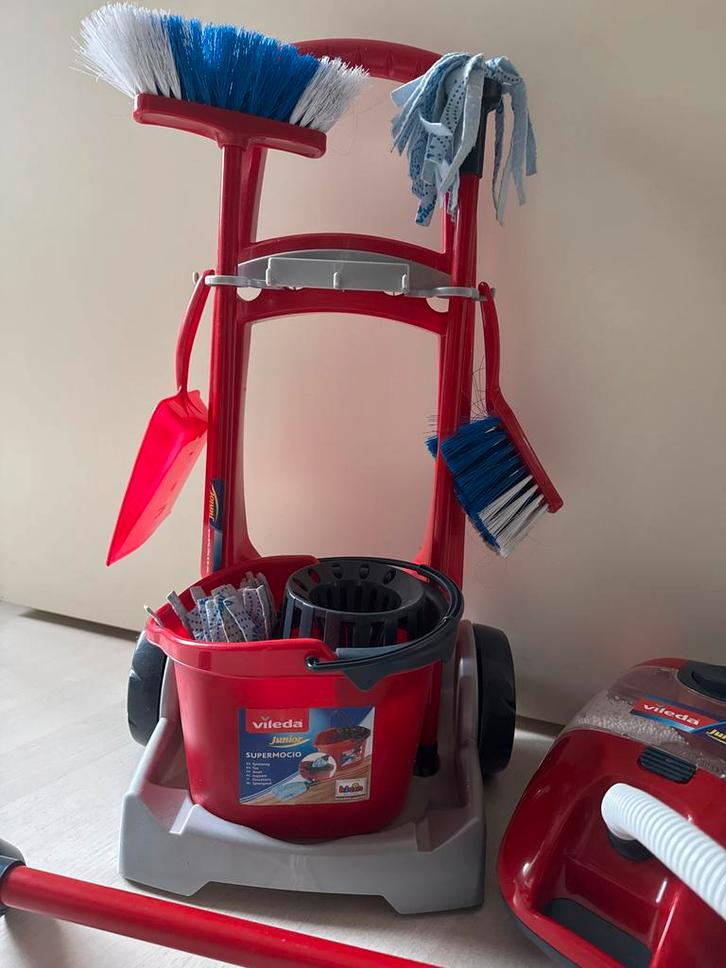 Vileda Junior schoonmaakkar en stofzuiger, Kinderen en Baby's, Speelgoed | Educatief en Creatief, Zo goed als nieuw, Met geluid