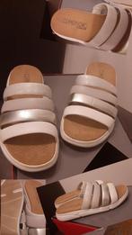 Slippers, Kleding | Dames, Schoenen, Ophalen of Verzenden, Zo goed als nieuw