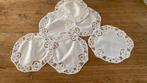 6 witte kanten kleedjes, Antiek en Kunst, Antiek | Kleden en Textiel, Ophalen of Verzenden
