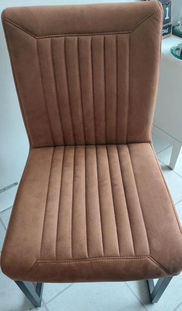 Stoffen Stoel - Comfortabel en Stijlvol beschikbaar voor biedingen