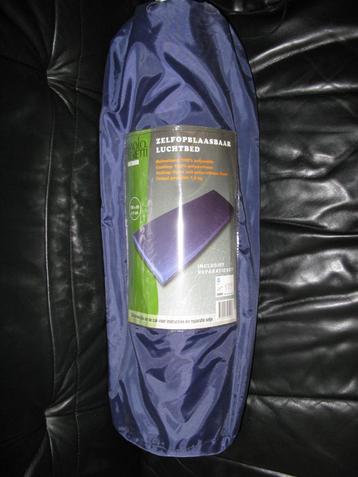 nieuw zelfopblaasbaar luchtbed met label (198 x 63 x 5 cm)  beschikbaar voor biedingen