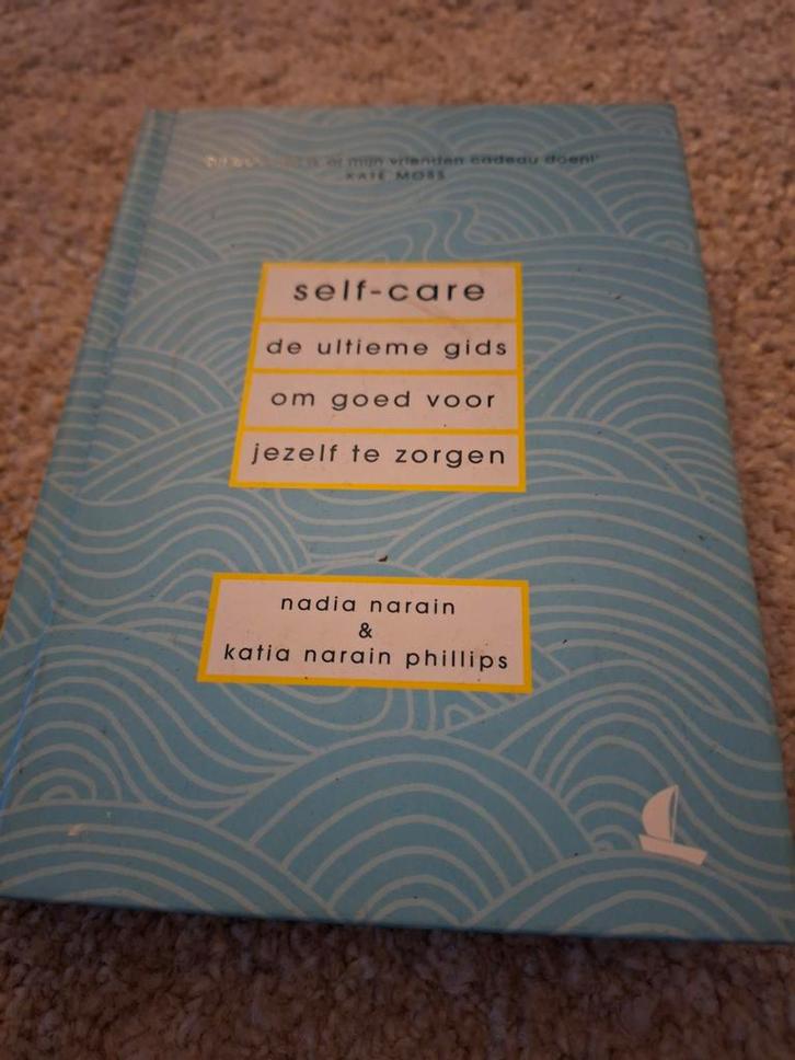 Self-Care: De Ultieme Gids om Goed voor Jezelf te Zorgen, Boeken, Esoterie en Spiritualiteit, Zo goed als nieuw, Achtergrond en Informatie