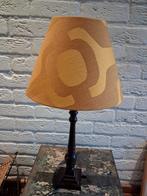 Vintage Grote Tafellamp met Retro Kap, Gebruikt, Ophalen of Verzenden, Stof, Minder dan 100 cm