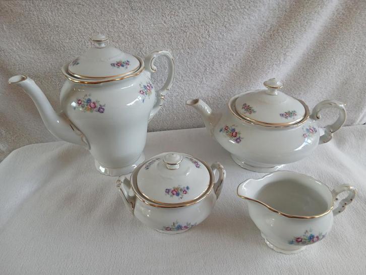 Vintage Epiag porseleinen servies, Antiek en Kunst, Antiek | Servies compleet, Ophalen of Verzenden
