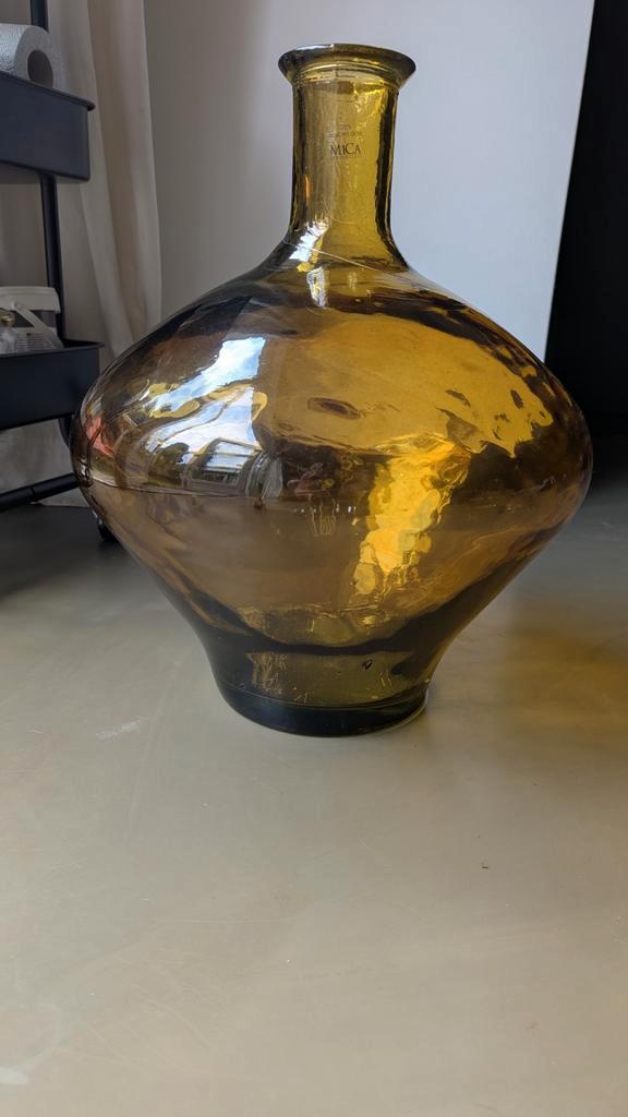 Prachtige grote okergele vaas, Huis en Inrichting, Woonaccessoires | Vazen, Zo goed als nieuw, Geel, Minder dan 50 cm, Glas, Ophalen