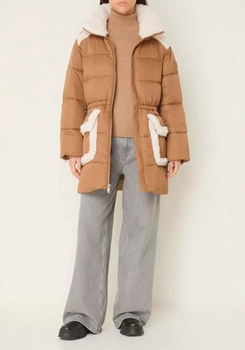 Mooie UGG puffer jas (nieuw!!!) met prijskaartje beschikbaar voor biedingen