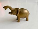 Mooi olifant beeldje, vintage, Ophalen of Verzenden, Koper
