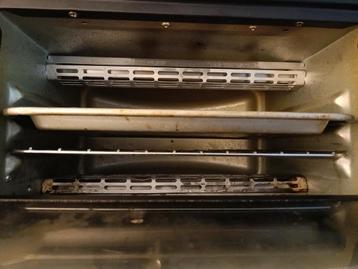 Electrische oven beschikbaar voor biedingen