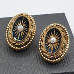 Spfinx Victorian revival jewelry,  rouw sieraden oorclips, Ophalen of Verzenden, Overige materialen, Oorbellen