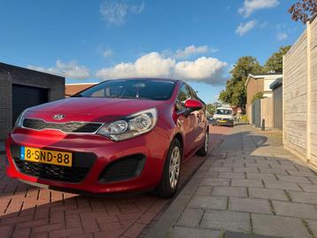 Kia Rio 1.2 I 5DRS 2014 Rood beschikbaar voor biedingen