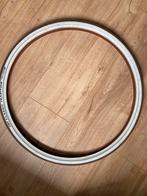 Buitenband bruin / wit 28 inch tbv Cortina elektrisch fiets, Fietsen en Brommers, Fietsonderdelen, Ophalen, Band, Algemeen, Zo goed als nieuw