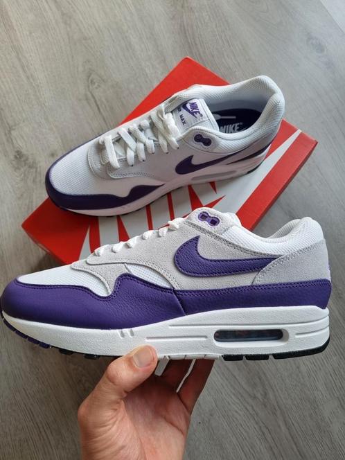 Nike Air Max 1 SC Field Purple - Maat 44, Kleding | Heren, Schoenen, Nieuw, Sneakers of Gympen, Overige kleuren, Ophalen of Verzenden