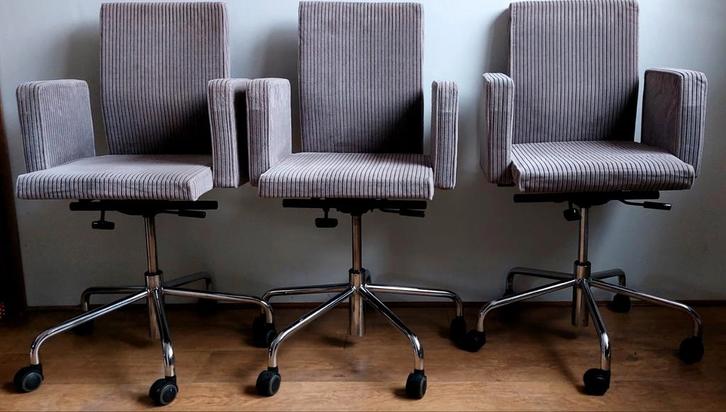 3x mooie verrijdbare stoelen Pub & Club ribstof corduroy, Huis en Inrichting, Stoelen, Zo goed als nieuw, Drie, Stof, Grijs, Ophalen of Verzenden