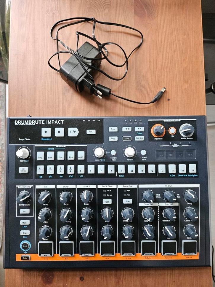 Arturia Drumbrute Impact, Muziek en Instrumenten, Drumcomputers, Zo goed als nieuw, Overige merken, Ophalen of Verzenden