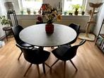 Ronde eettafel betonlook, Ophalen, Rond, Zo goed als nieuw, Vijf personen of meer