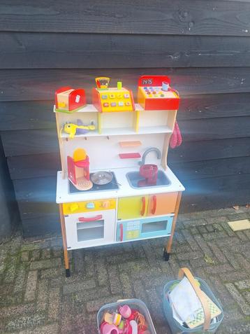 Leuke Speelkeuken met Accessoires beschikbaar voor biedingen