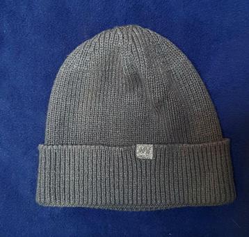Antracietkleurige beanie  beschikbaar voor biedingen
