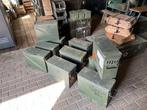 Leger munitiekisten van staal, gaaf en zeldzaam 22-37-48, Huis en Inrichting, Woonaccessoires | Kisten, Ophalen of Verzenden