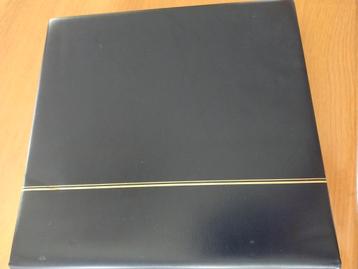 Luxe Safe album met postfris Nederland beschikbaar voor biedingen