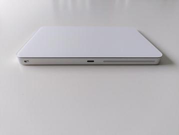 Apple Magic trackpad (lightning) beschikbaar voor biedingen