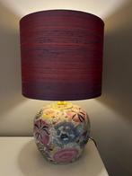 Lamp paars geel bloemen tafellamp, Huis en Inrichting, Ophalen, Nieuw, Glas, 50 tot 75 cm