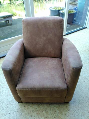 Fauteuil - lekkere luie stoel beschikbaar voor biedingen