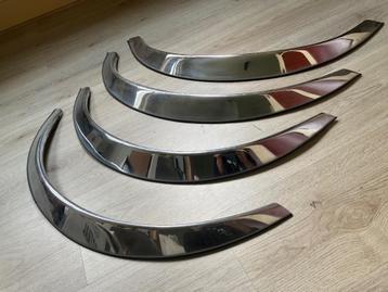 chroom wielkastranden BMW E24 fenders 635csi beschikbaar voor biedingen