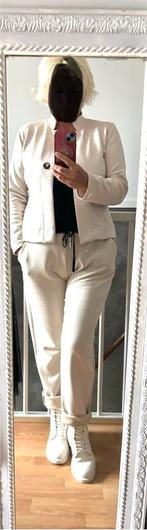 Sportief broekpak maat L, Beige, Maat 42/44 (L), Ophalen of Verzenden, Zo goed als nieuw