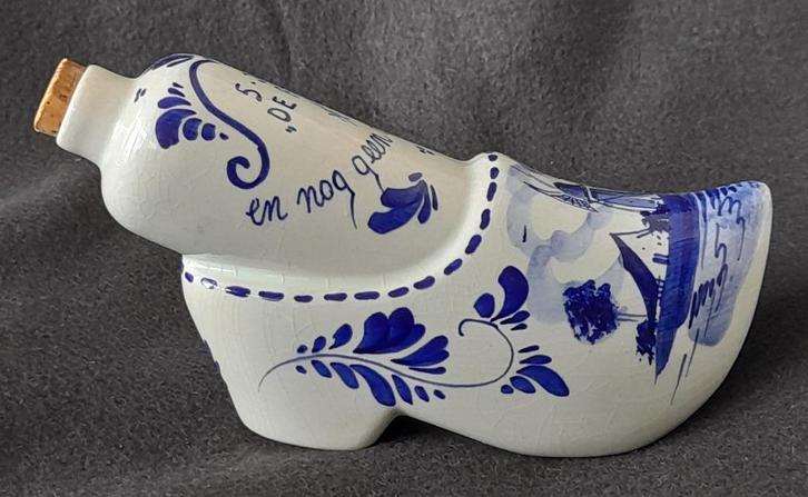 Delfts Holland handpainted klomp met jeneverfles, Antiek en Kunst, Curiosa en Brocante, Ophalen of Verzenden