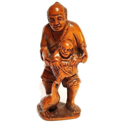 Houten Netsuke van man met kraanvogel en kind - late Meiji, Antiek en Kunst, Kunst | Niet-Westerse kunst, Verzenden