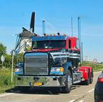 USA Truck Freightliner FLD120, Achterwielaandrijving, Zwart, Particulier, Dealer onderhouden