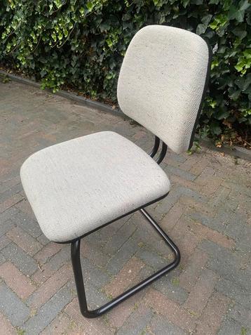 Stoel gratis op te halen