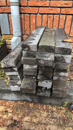 Gratis: Betonbielzen / stapelstenen 76 stuks, Tuin en Terras, Ophalen, Biels, Zo goed als nieuw, Minder dan 100 cm