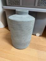 Grijze vaas, Ophalen, Zo goed als nieuw, Overige kleuren, Minder dan 50 cm