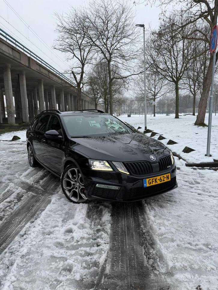 Skoda Octavia 2.0 TDI 184pk VRS DSG 2018 Zwart, Auto's, Skoda, Particulier, Octavia, Diesel, Stationwagon, Automaat, Geïmporteerd