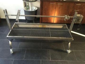 Spit barbeque BBQ grill motor lam kalf kip varken huren beschikbaar voor biedingen