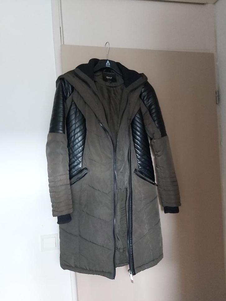 ** Groene winterjas **, Kleding | Dames, Jassen | Winter, Zo goed als nieuw, Maat 36 (S), Groen, Ophalen of Verzenden