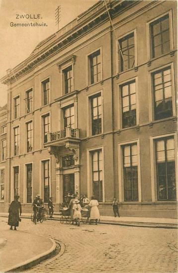(388-012-047) Zwolle Gemeentehuis beschikbaar voor biedingen