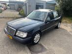 Mercedes-Benz E-klasse 200 D Elegance W124 Facelift (AIRCO,, Auto's, 1360 kg, Gebruikt, 4 cilinders, 715 kg