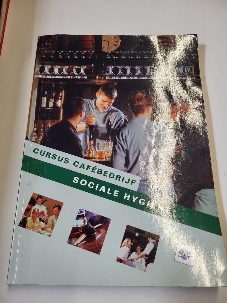 Cursus cafébedrijf, Boeken, Ophalen of Verzenden, Zo goed als nieuw